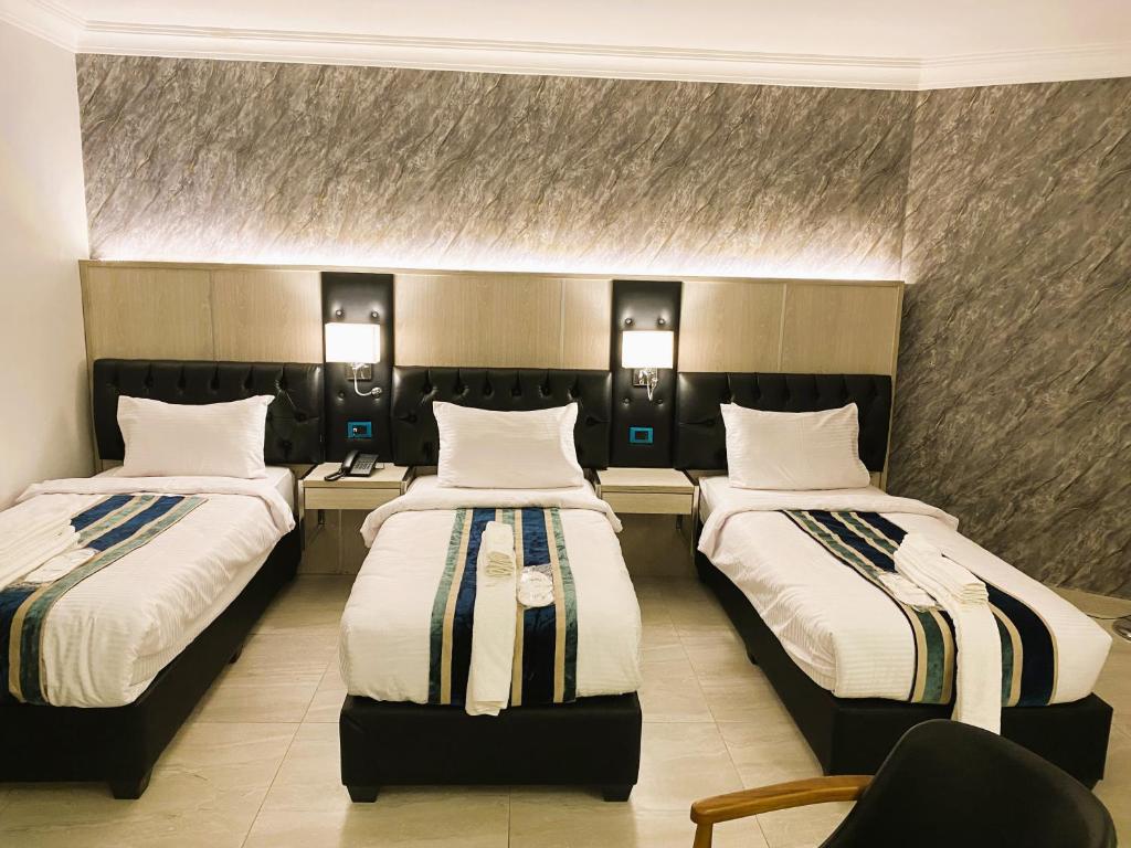 Deluxe Triple Room — photo 4