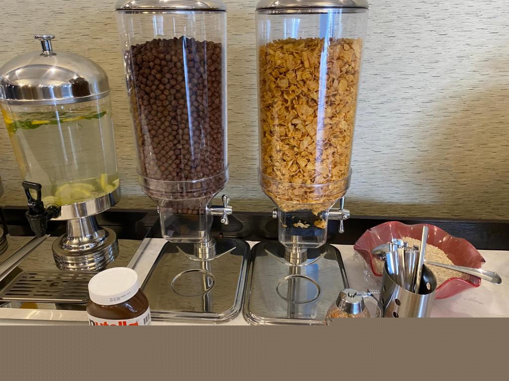 Nishan Hotel restaurant 5
