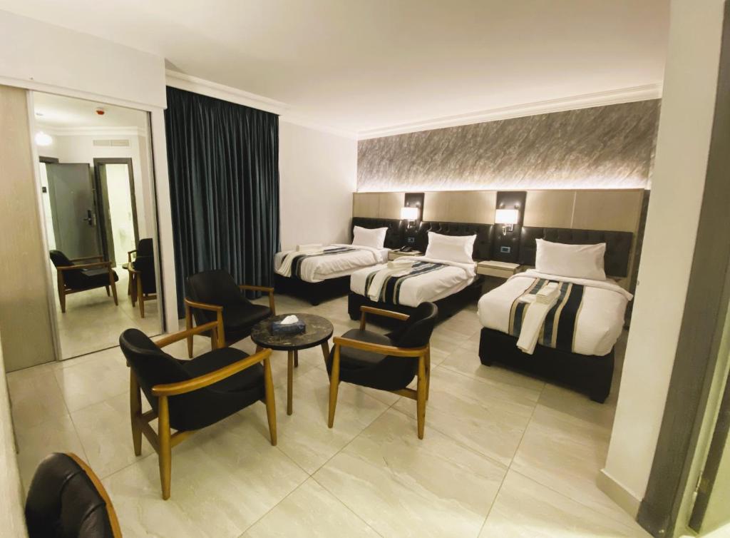 Deluxe Triple Room