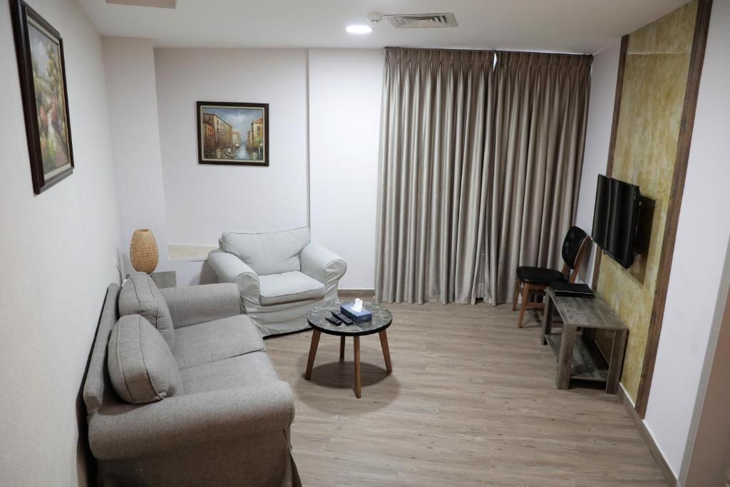 One-Bedroom Suite