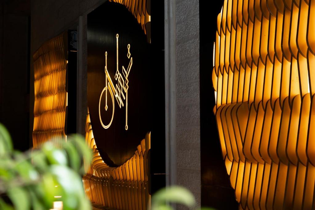Nishan Hotel exterior